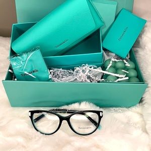 The Cutest 🩵 Authentic Tiffany& Co 👗Bundle